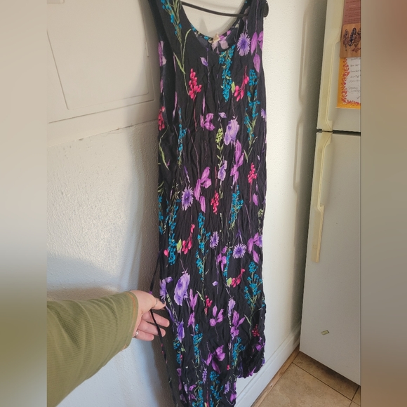 Floral maxi dress - Picture 2 of 3